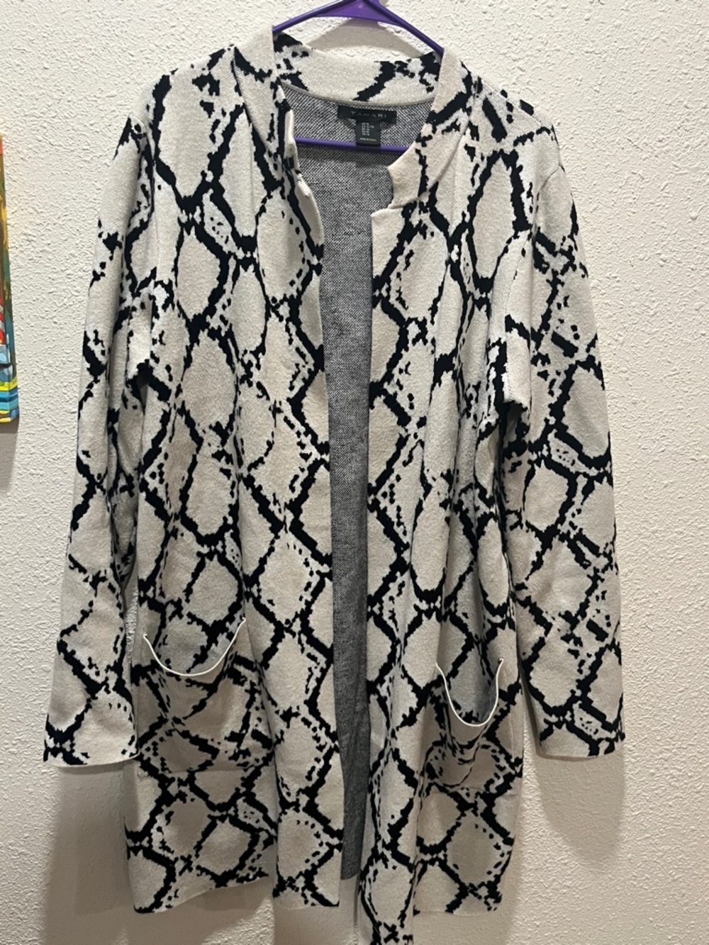 TAHARI Black and Cream Patterned Super SOFT Open Cardigan XL